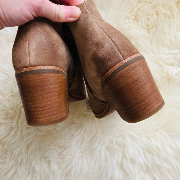 COPY - NWOB Sofft Corlea suede lace up ankle bootie - Picture 6 of 6